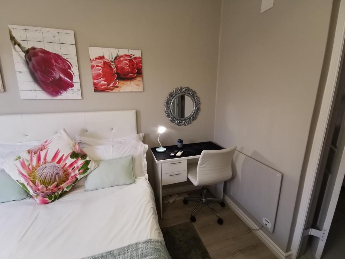 Protea Suite Bellville Exterior foto